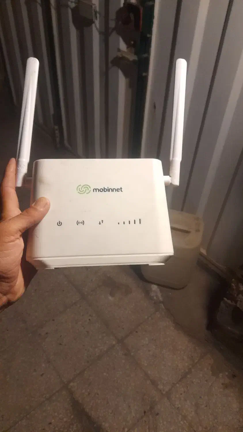 فروش مودم ایرانسل آنلاک ومبین نت|مودم و تجهیزات شبکه|کاشان, بازار کاشان|دیوار