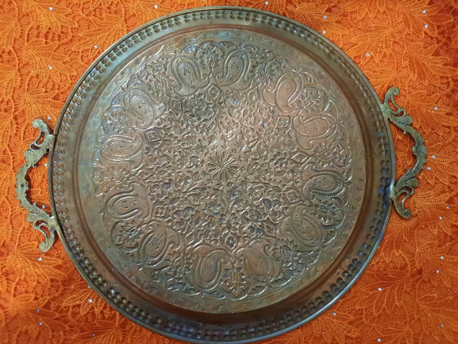 سینی مسی عتیقه قدیمی قلم برجسته یلدایی یلدا|کلکسیون اشیاء عتیقه|ارومیه, |دیوار