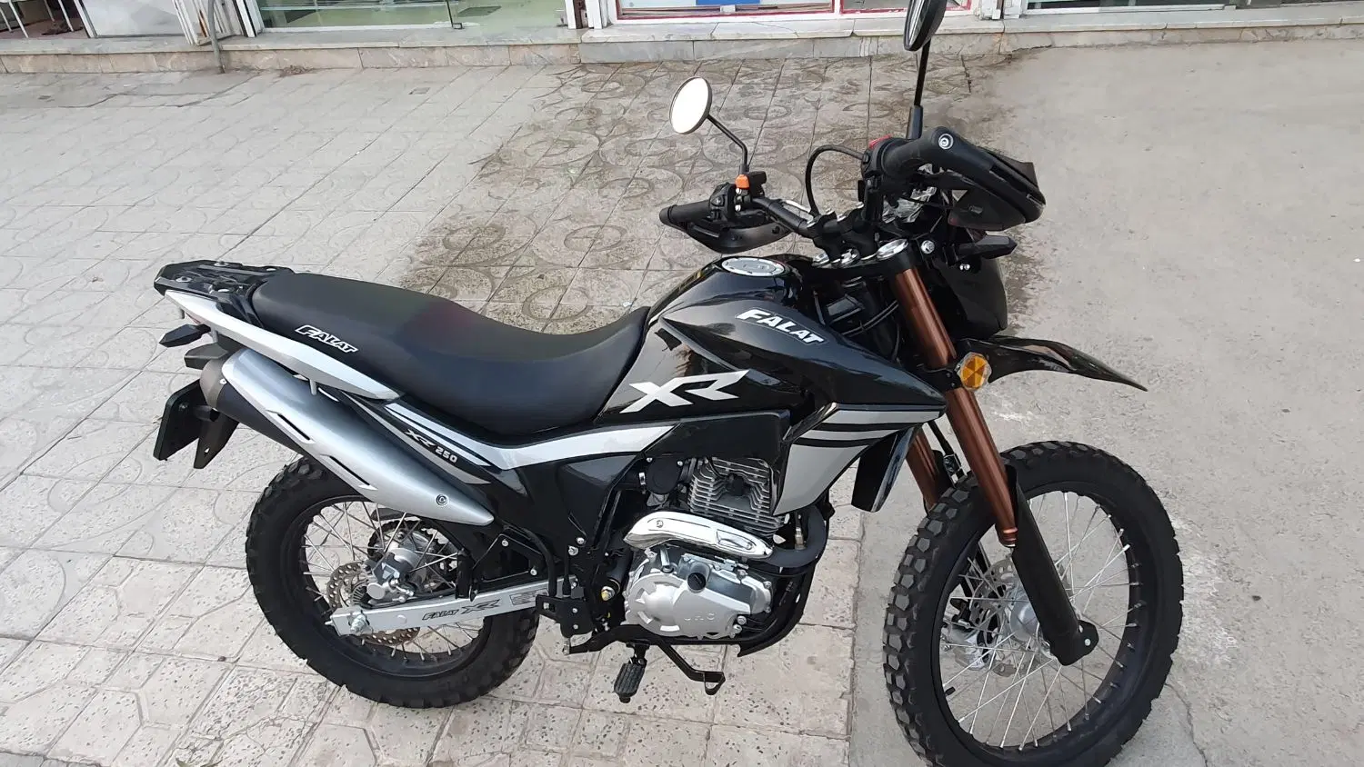 تریل فلات XR 250|موتورسیکلت|همدان, |دیوار