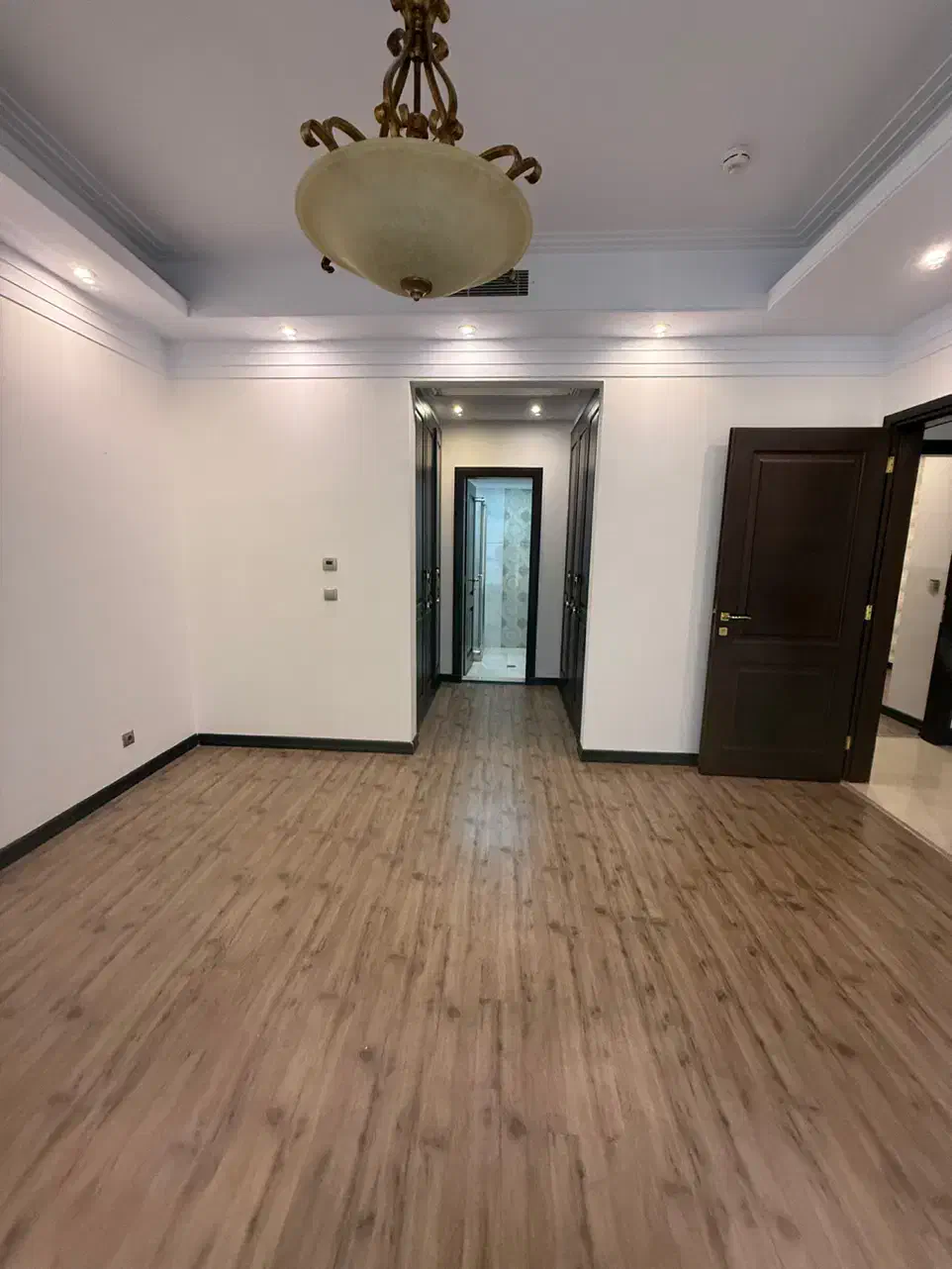 زعفرانیه ۲۳۰ متر آپارتمان لوکس