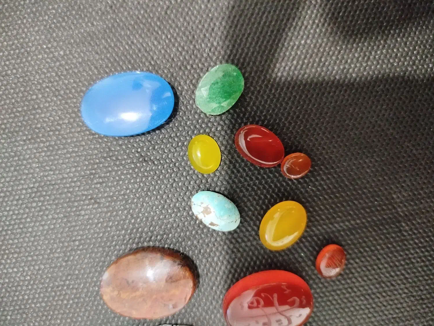 نگین انگشتر|جواهرات|زابل, |دیوار