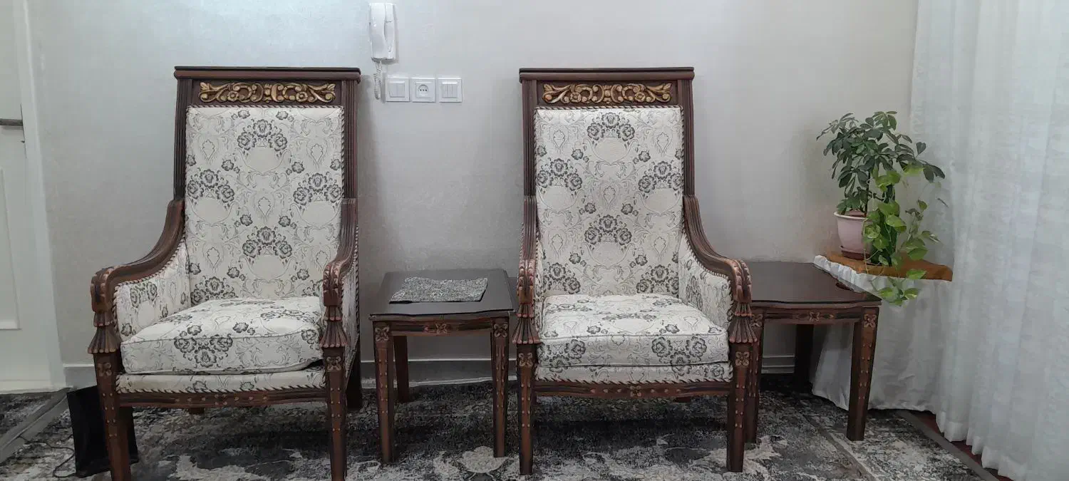 مبلمان کتیبه ای|مبلمان خانگی و میز عسلی|اصفهان, درب سیبه علیا|دیوار