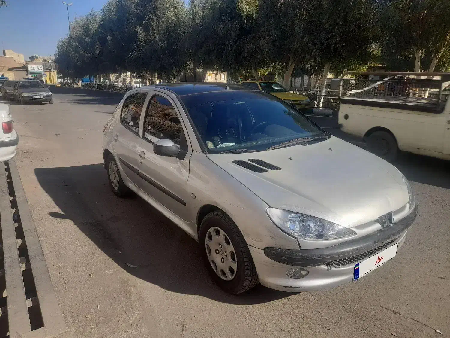 پژو ۲۰۶ تیپ ۵|خودرو سواری و وانت|قم, باغ شریفی|دیوار