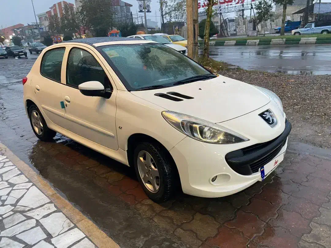 ماشین پژو۲۰۷|خودرو سواری و وانت|بندر انزلی, سامانسر|دیوار