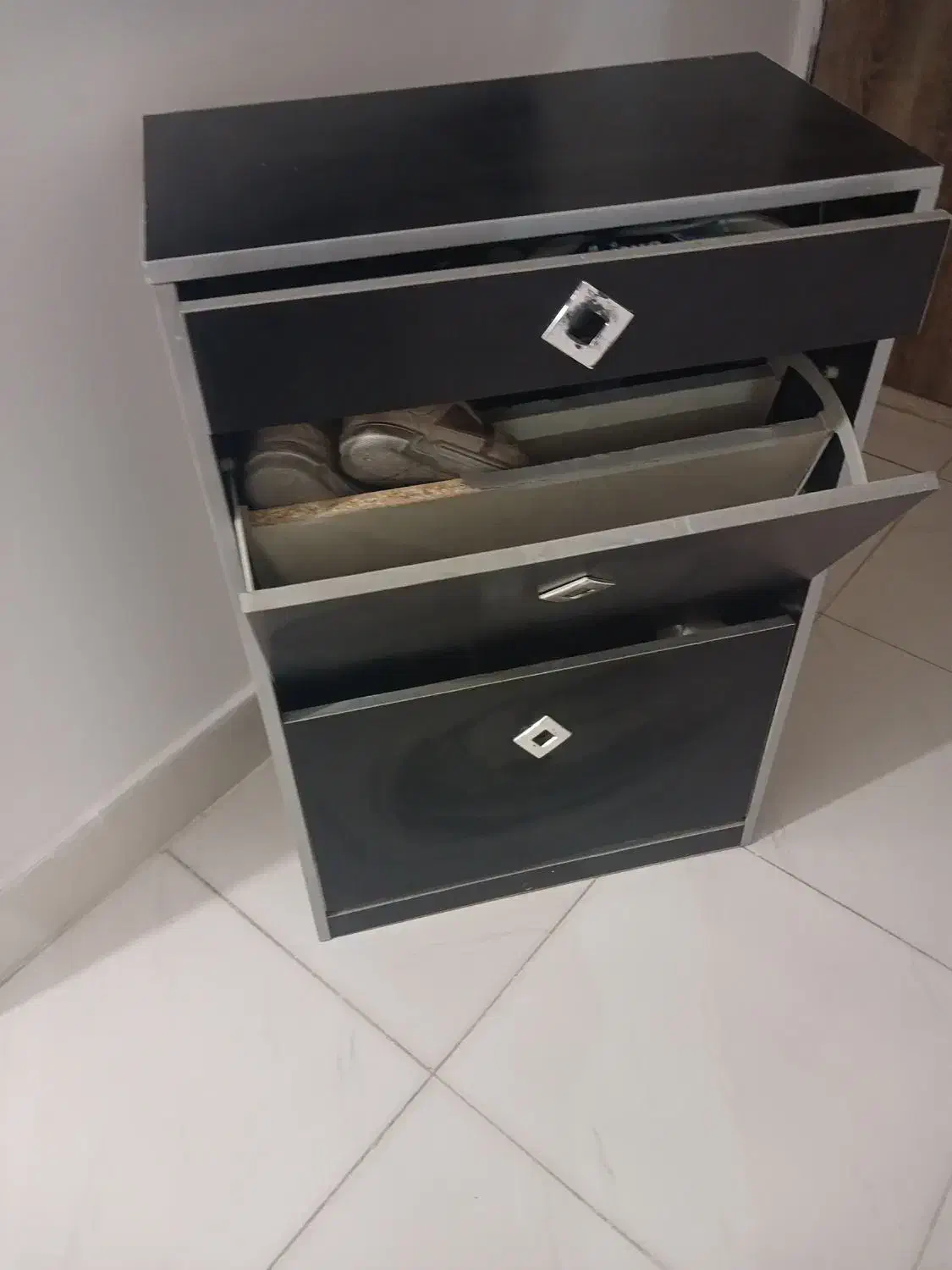 جاکفشی|جاکفشی، کمد، دراور|ساوه, |دیوار