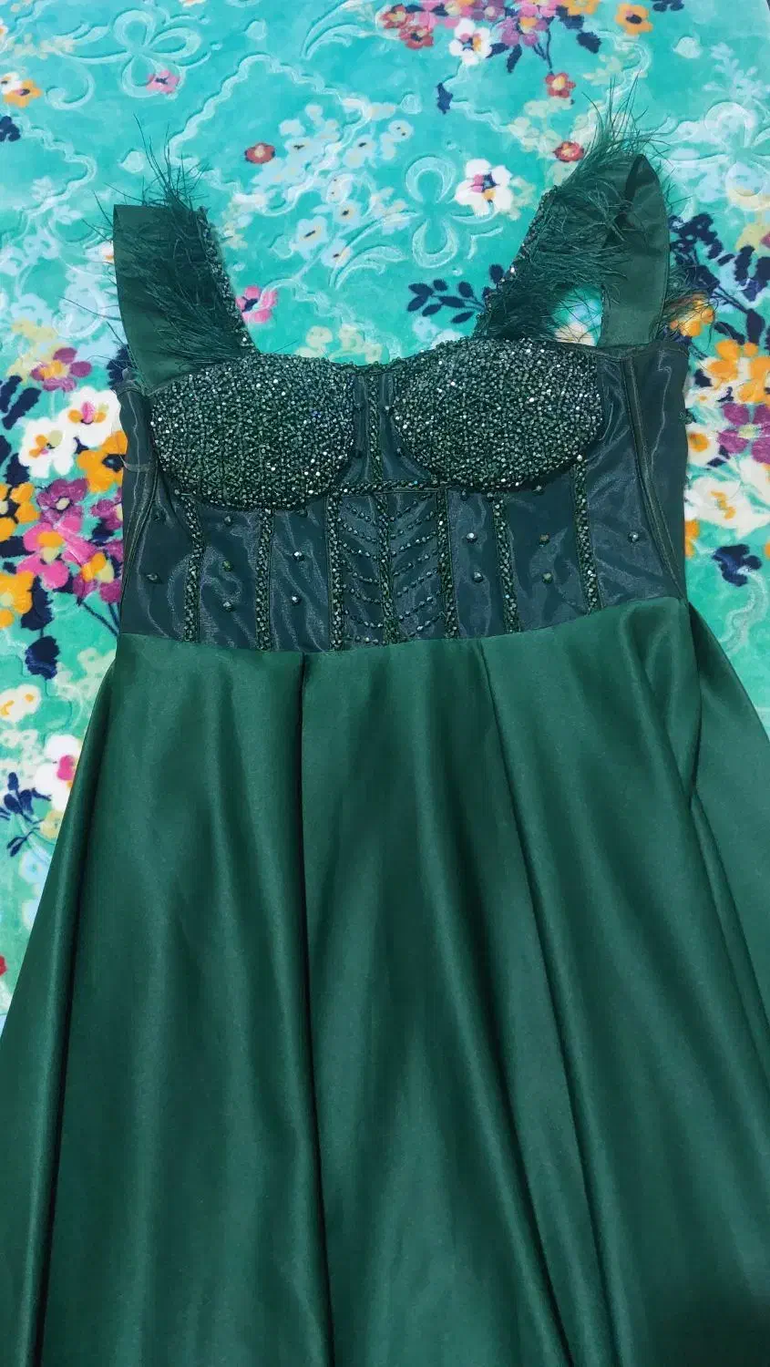 لباس مجلسی بسیار شیک سبز زمردی|لباس|گلستان (تهران), |دیوار