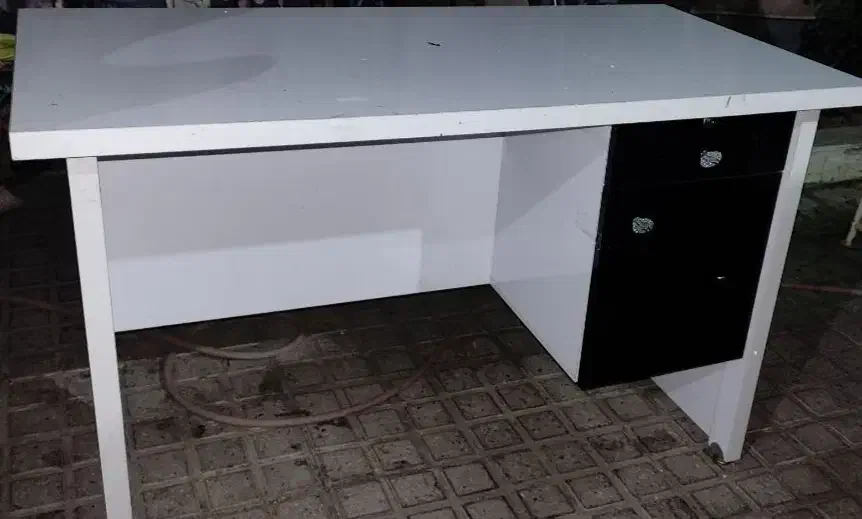 میز تحریر|میز تحریر و کامپیوتر|قرچک, مهدیه|دیوار