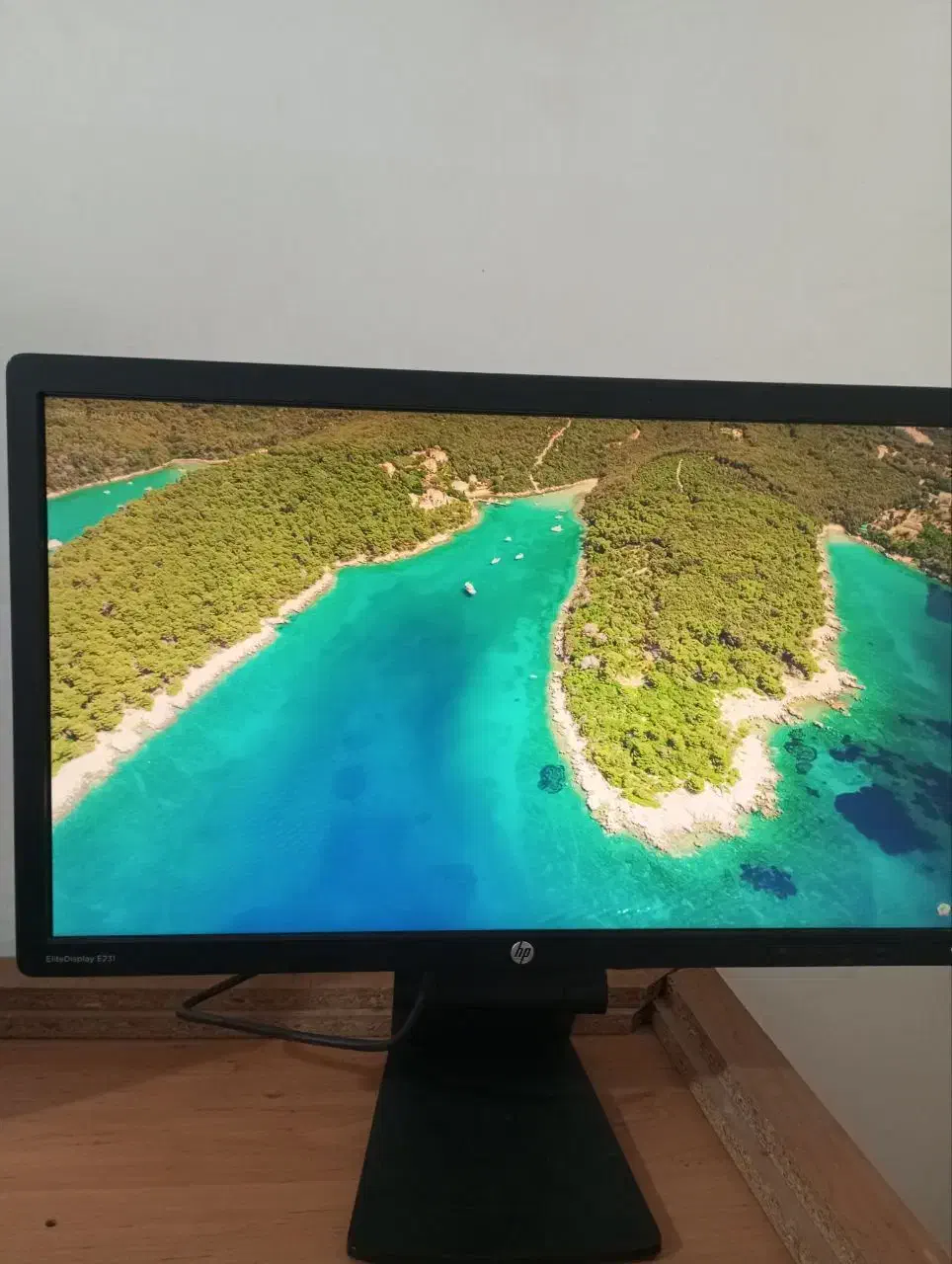 ست کامل کامپیوتر با دو مانیتور و روتر سیمکارتی|رایانه رومیزی|کازرون, |دیوار