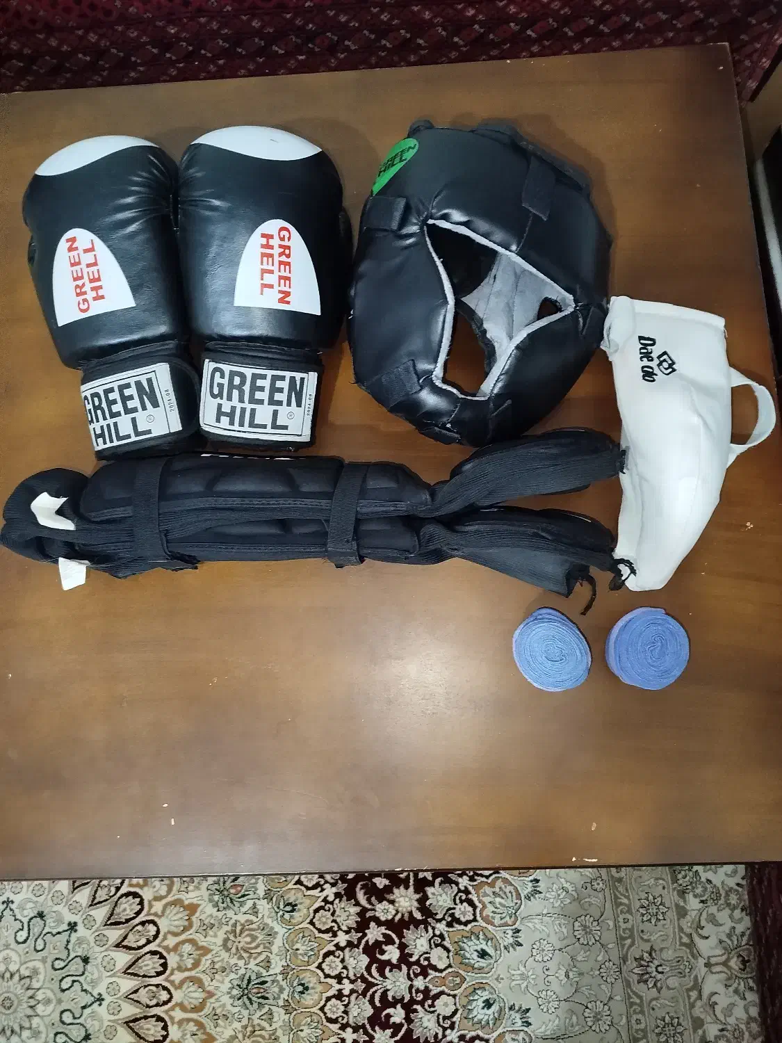 دست کش بوکس ساق بند کلاه کاپ بانرول|تجهیزات ورزشی|ری, علایین|دیوار