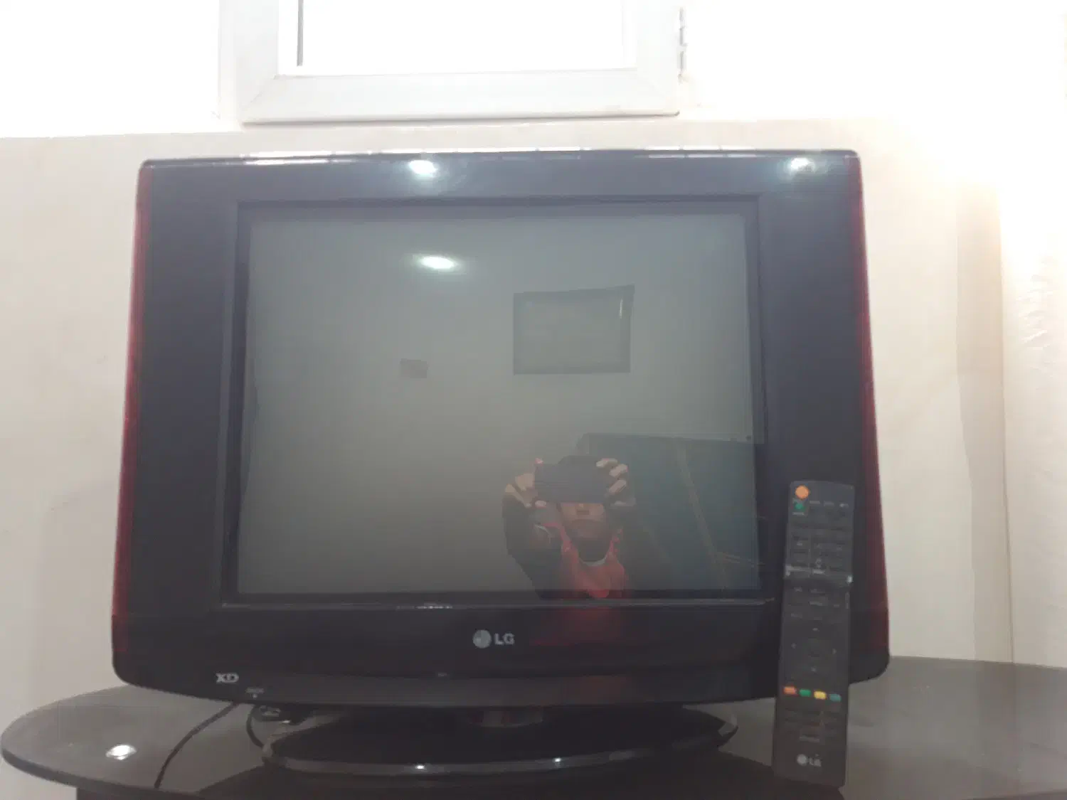 تلویزیون ال جی ۲۳ اینج قدیمی|تلویزیون و پروژکتور|جوانرود, |دیوار