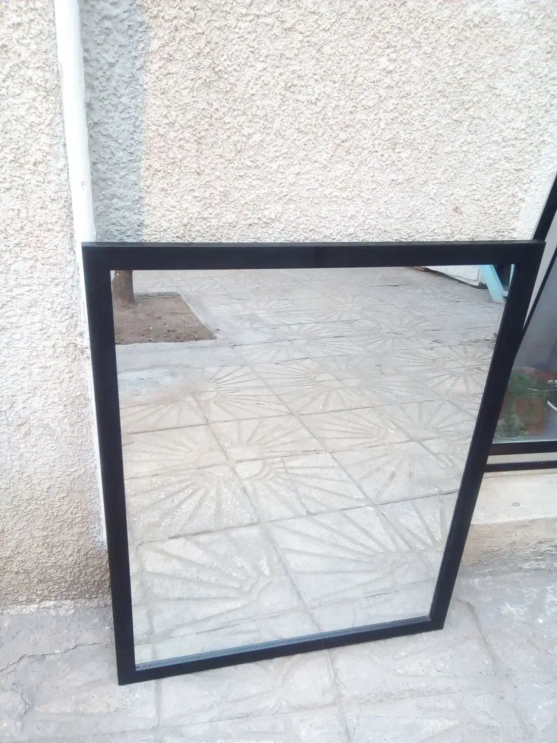 اینه نو|آینه|خوی, |دیوار