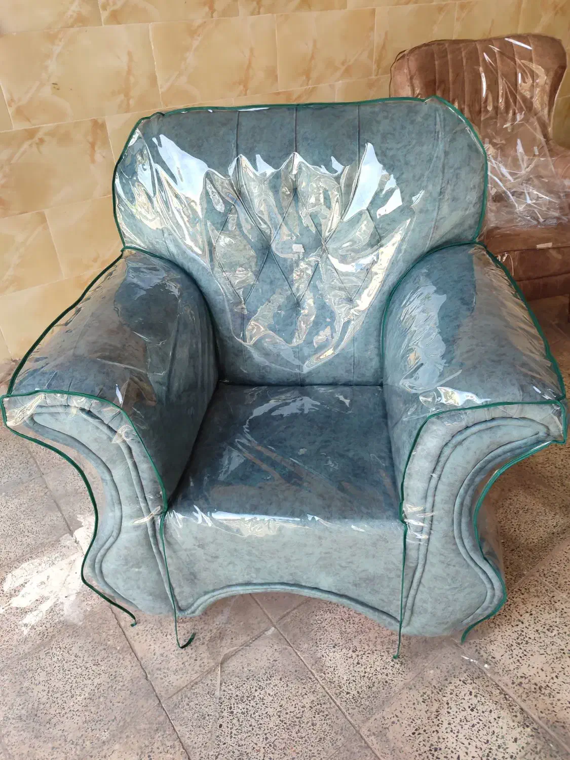 دوخت کاور ژله ای و دکوراتیو|خدمات پیشه و مهارت|بم, |دیوار