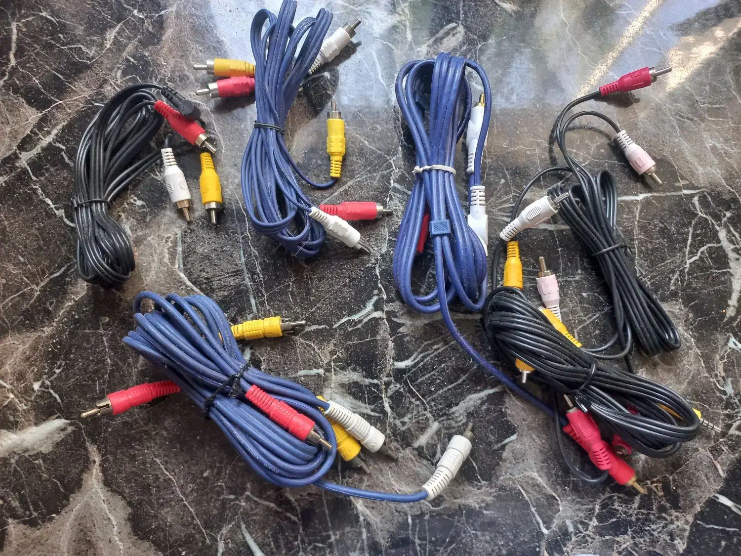 سیم رابط|تلویزیون و پروژکتور|اراک, |دیوار