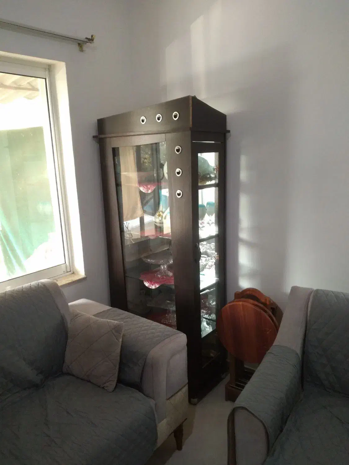 ویترین و بوفه قیمت توافقی با لوازم داخلی|بوفه، ویترین، کنسول|تنکابن, |دیوار