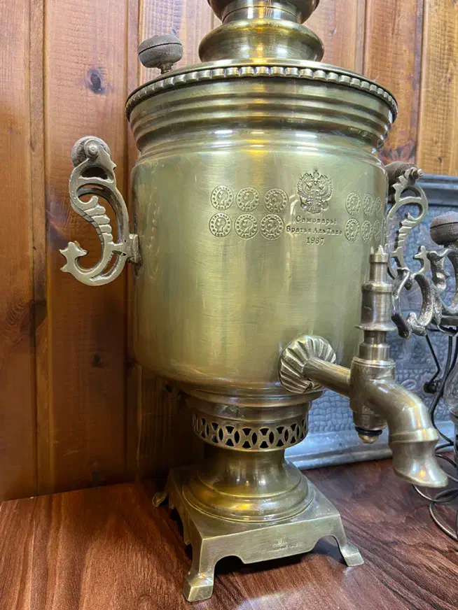 سماور ذغالی ۱۲ مهر سنگین|کلکسیون اشیاء عتیقه|ساری, |دیوار