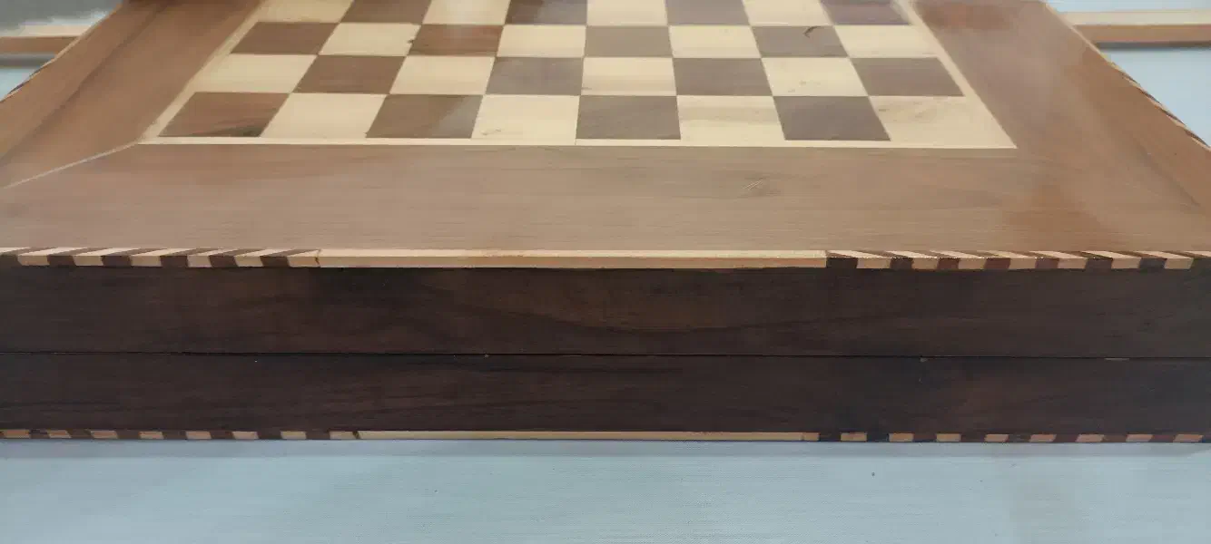 تخته نرد دست ساز گردو با معرق کاری زیبا|کلکسیون و سرگرمی|رشت, حومه رشت|دیوار