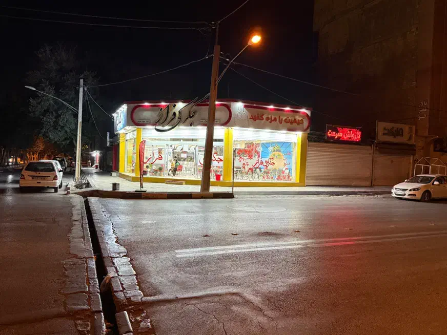 داخل آشپزخونه|استخدام خدمات فروشگاه و رستوران|شاهینشهر, خانه کارگر|دیوار