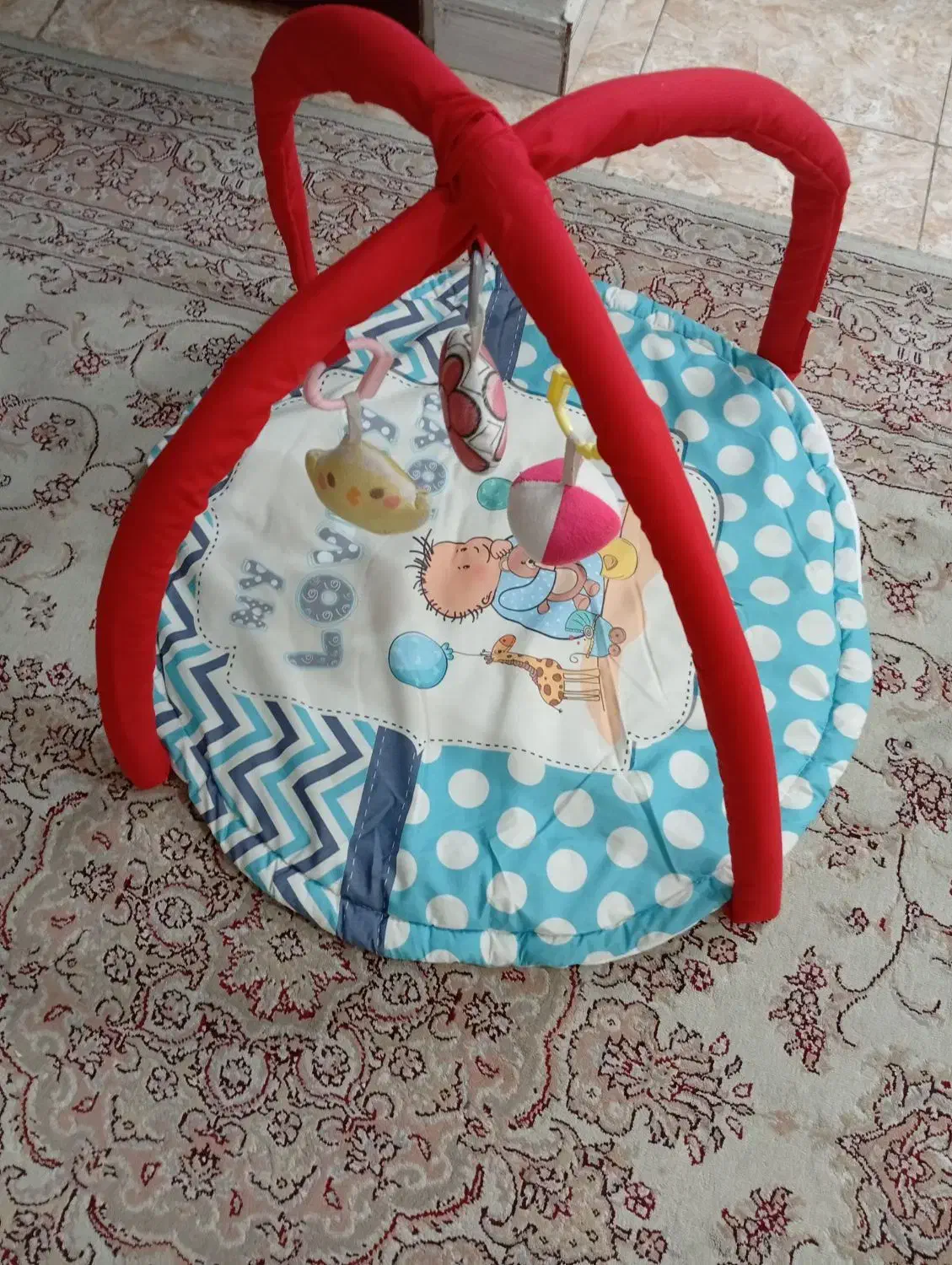 فروش  کاپشن نوزادی و یک عدد آغوشی وتشک بازی کودک|اسباب و اثاث بچه|تهران, فلاح|دیوار