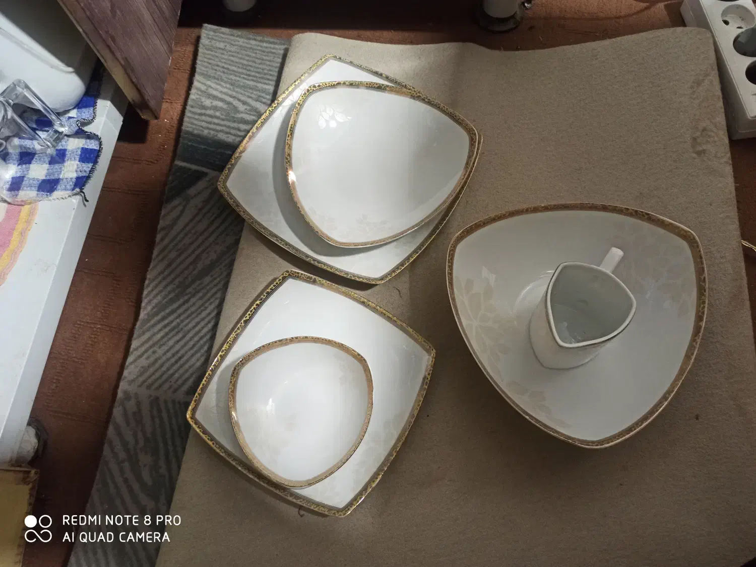 سرویس چینی در حد نو|ظروف سرو و پذیرایی|علی‌آباد کتول, |دیوار