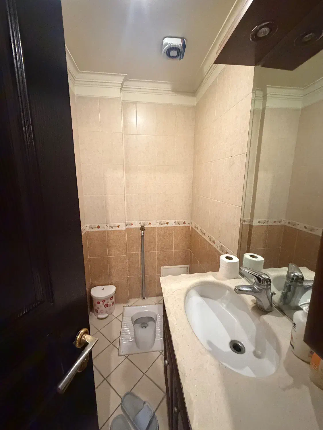 دو خوابه / رو به کوچه/فول امکانات