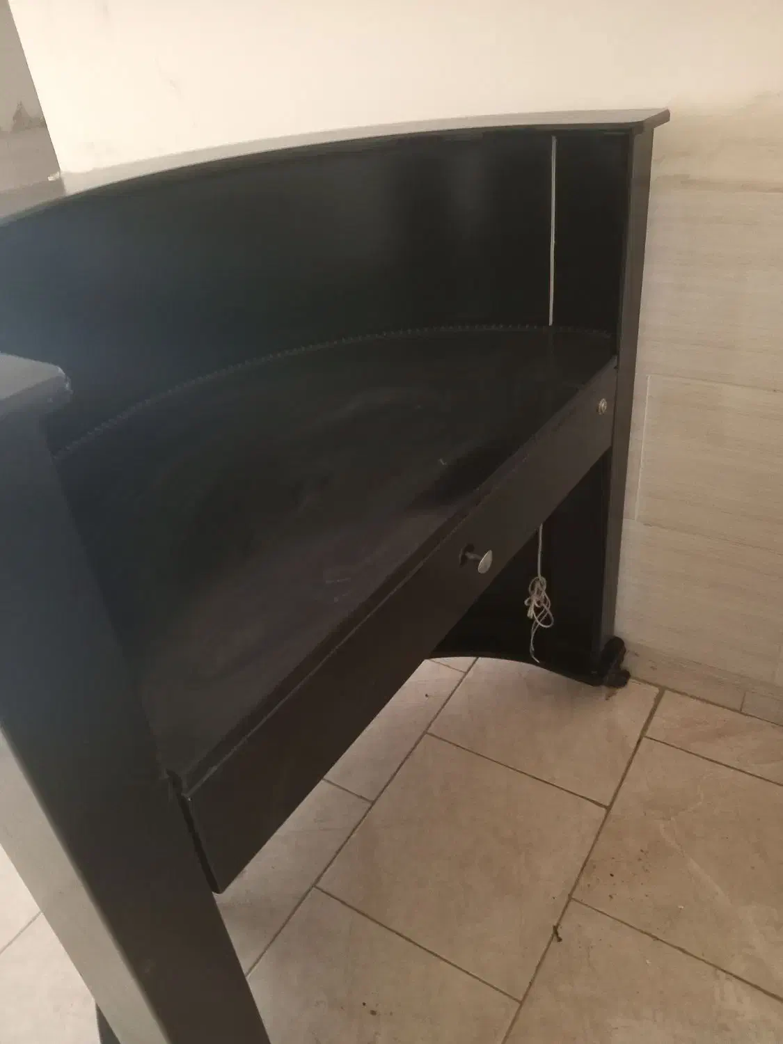 میز کار کار کرده|مبلمان اداری|محمدیه-قزوین, |دیوار