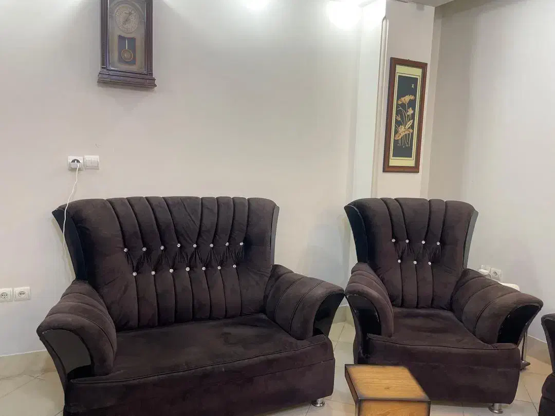 فروش مبل ۸نفره و میز نهارخوری ۶نفره قیمت استثنایی|مبلمان خانگی و میز عسلی|شیراز, باغ تخت|دیوار