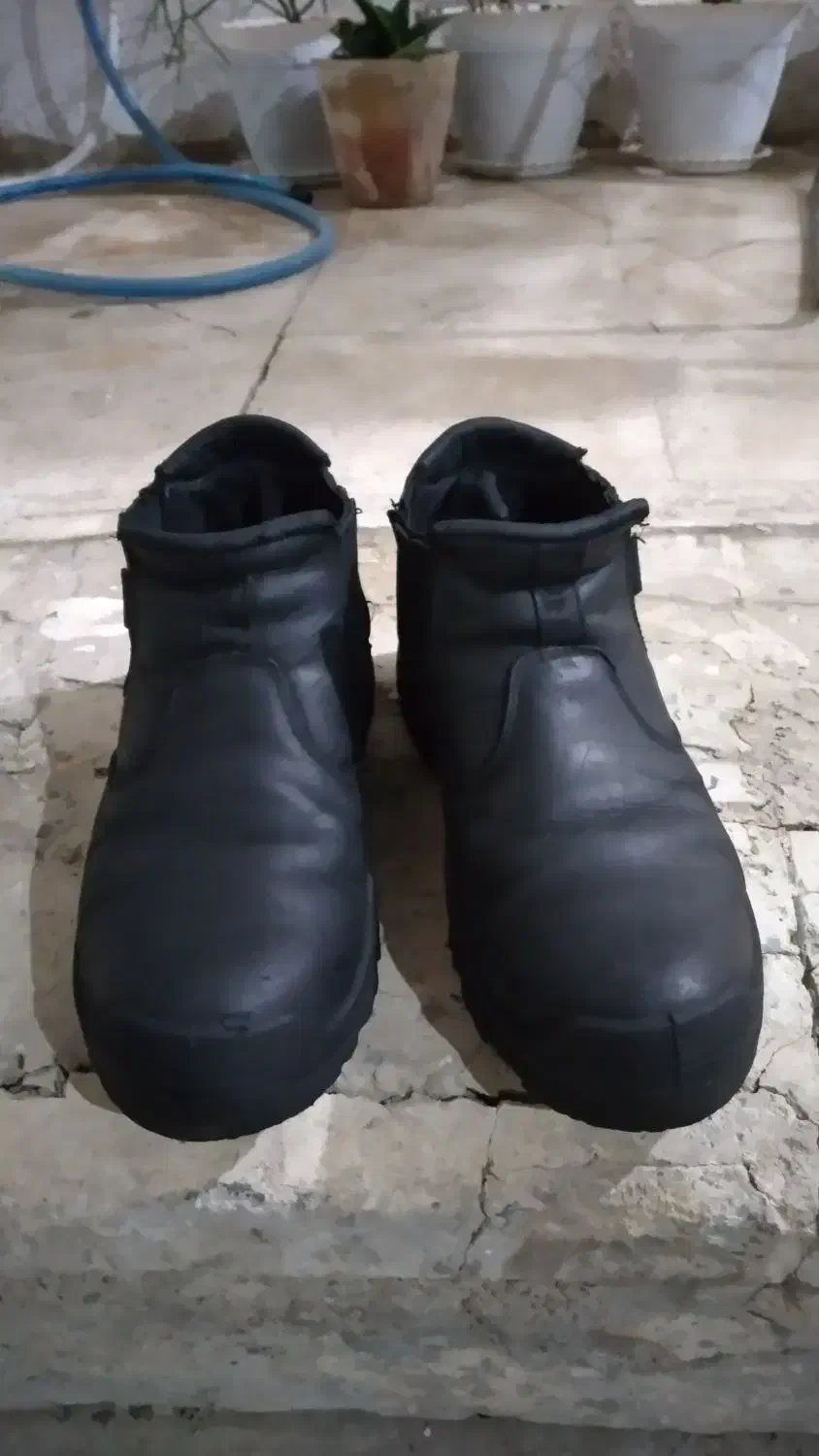 فروش کفش ایمنی کم کار سالم شماره ۴۲ کم کار سالم|کیف، کفش، کمربند|بوشهر, |دیوار