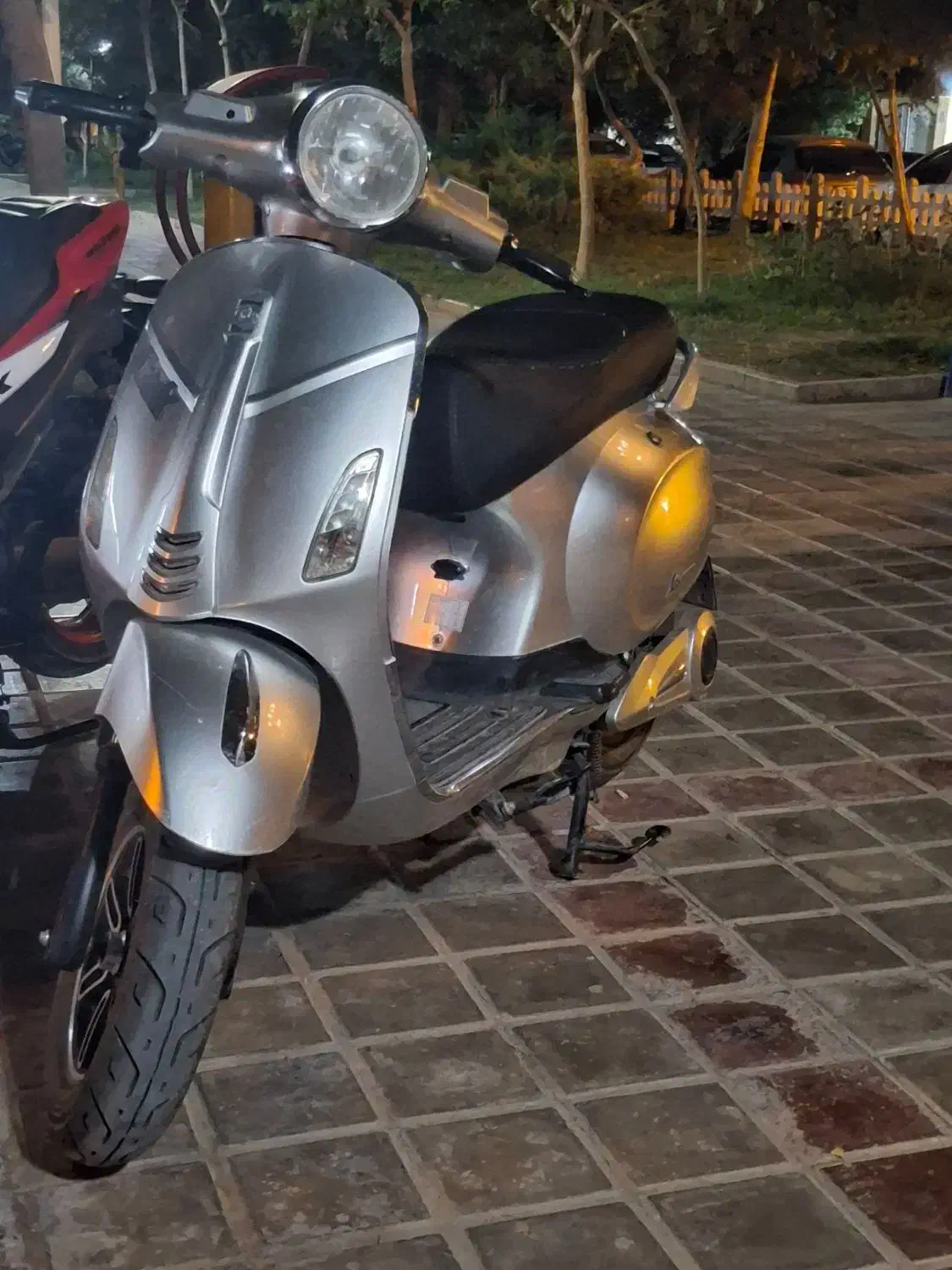 موتور وسپا برقی|موتورسیکلت|قم, دروازه ری|دیوار