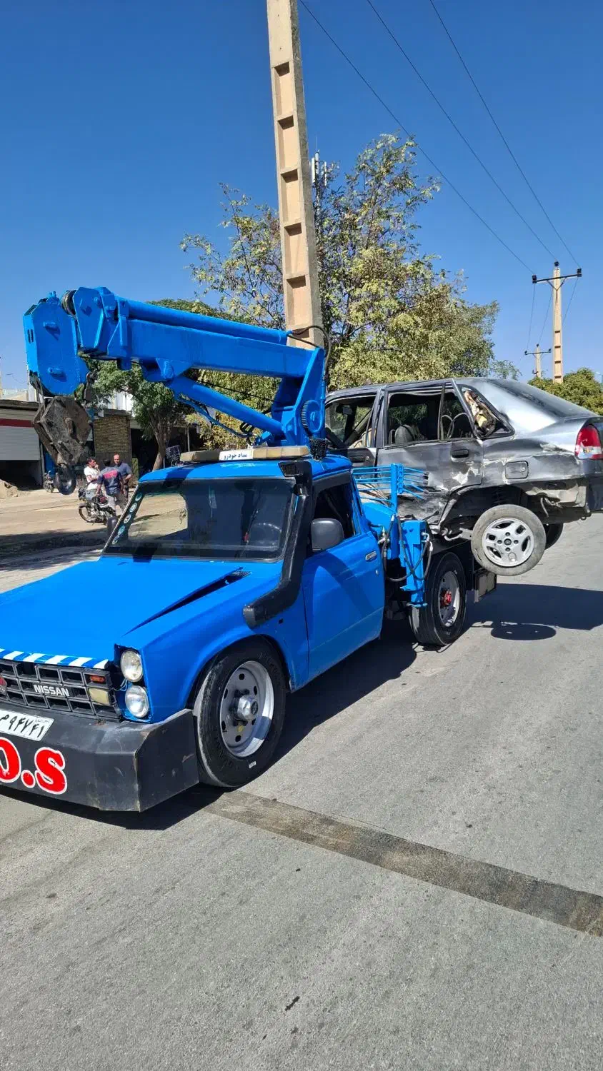 نیسان جرثقیل یدک کش|خودرو سواری و وانت|بروجرد, |دیوار