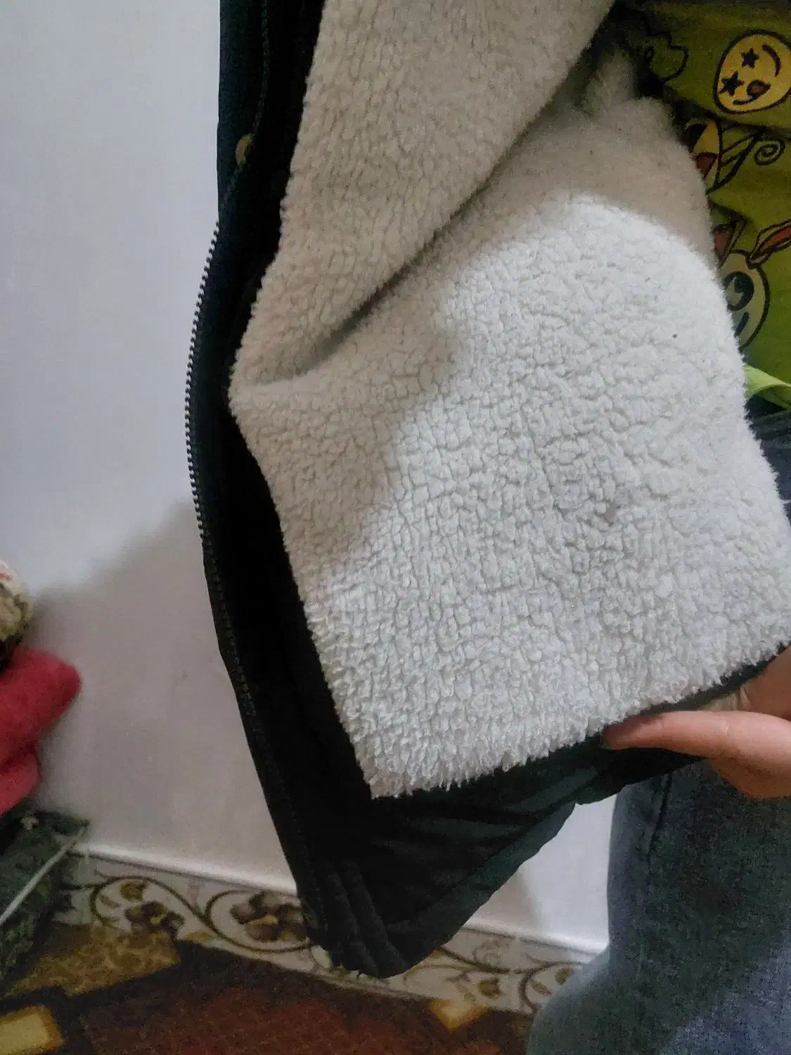 کاپشنضخیممشکی|لباس|مشکیندشت, |دیوار