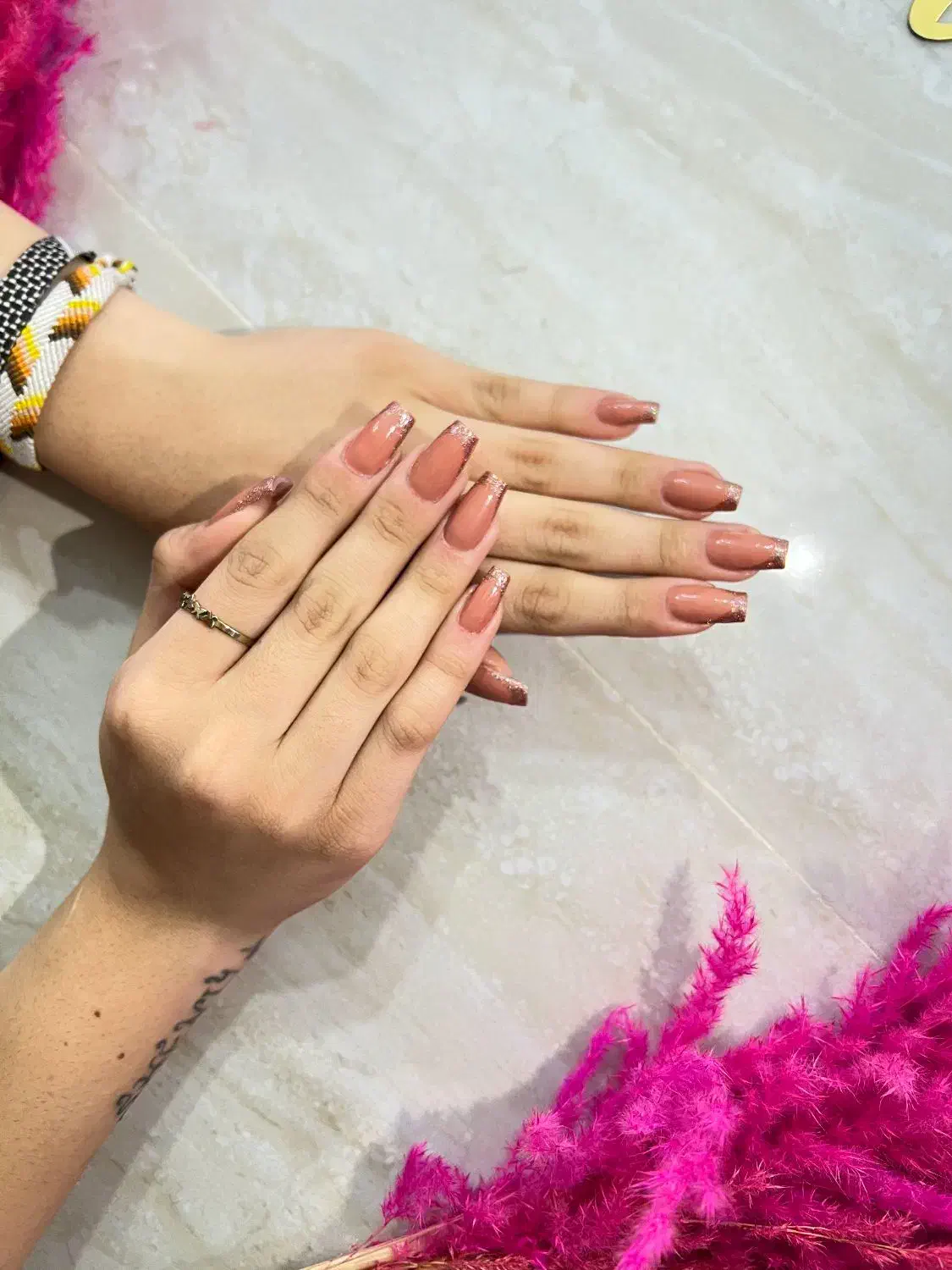 کاشت ناخن حرفه ای+طراحی رایگان برای پنج نفراول|خدمات آرایشگری و زیبایی|سقز, |دیوار