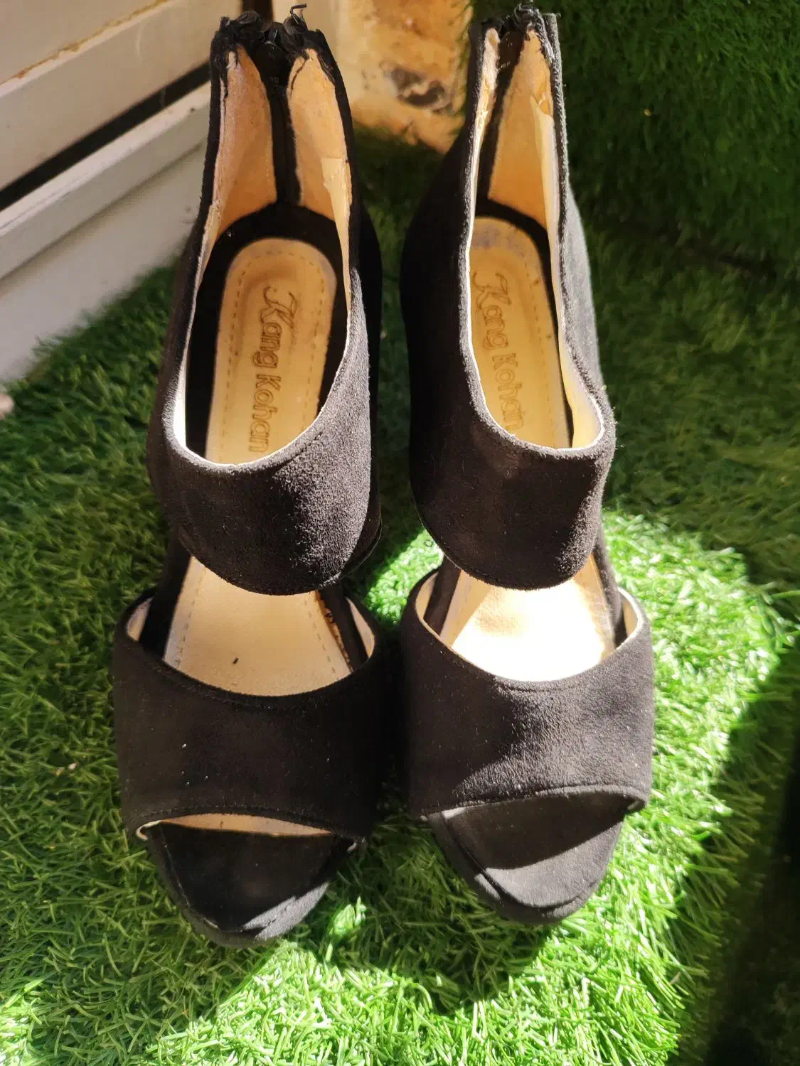 کفش|کیف، کفش، کمربند|مشکین‌دشت, |دیوار