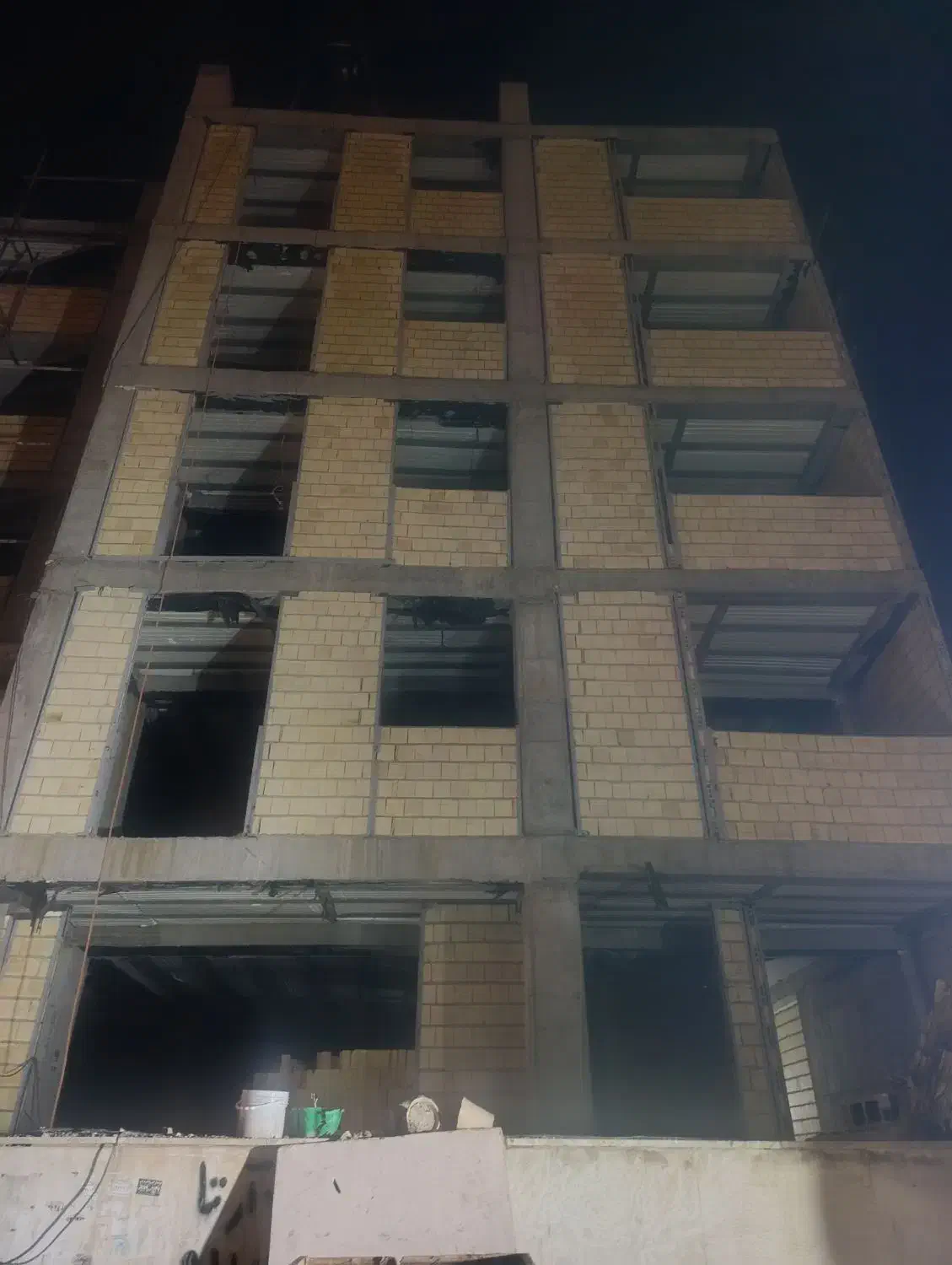 پیش فروش آپارتمان مسکونی 3خوابه بلوار نصر|پیشفروش املاک|شیراز, انجیر|دیوار