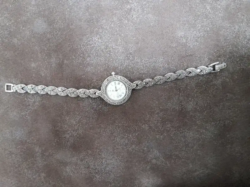 ساعت نقره|ساعت|شهریار, شهریار|دیوار