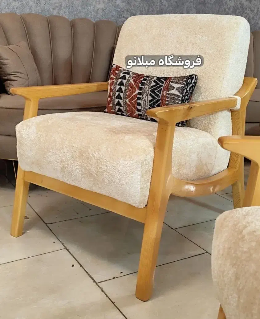 مبلمان موزیکال سنتونی شرکتی اصل(تخت شو کامل)|مبلمان خانگی و میز عسلی|تهران, نعمت‌آباد|دیوار