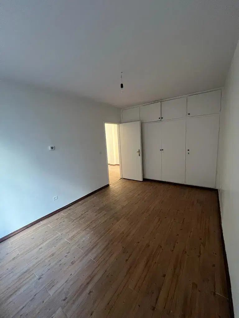 ۱۹۰ متر ۳ خوابه توانیر بر ولیعصر