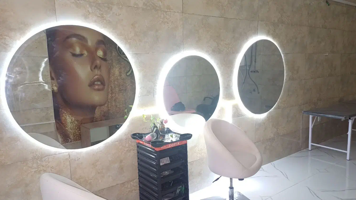 لوازم آرایشی|آرایشگاه و سالن‌های زیبایی|فیروزآباد (فارس), |دیوار