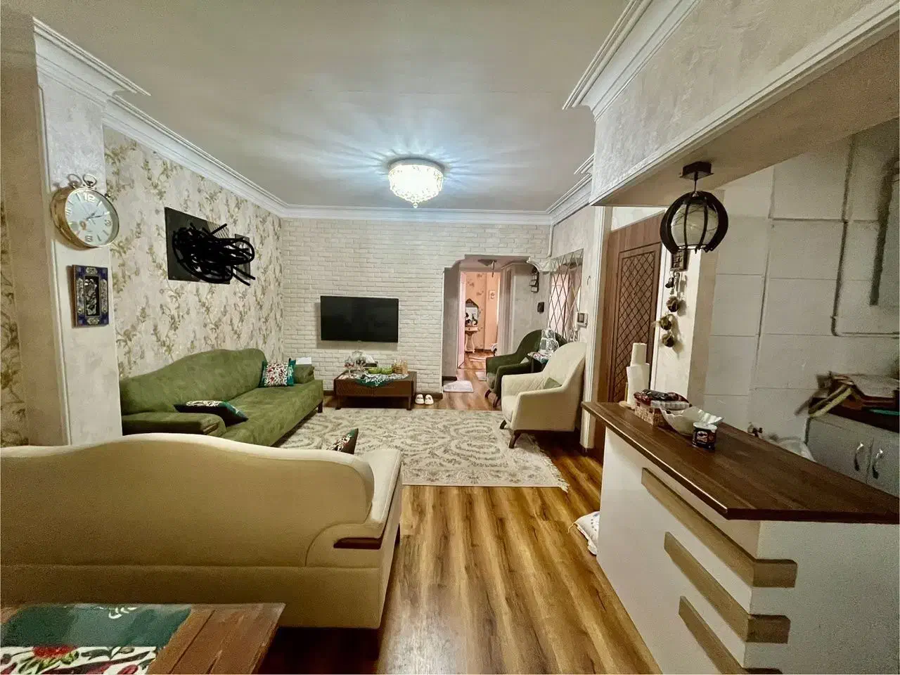 ۷۰ متری معلم کوچه پیتزا شاین|اجارهٔ آپارتمان|رشت, معلم|دیوار