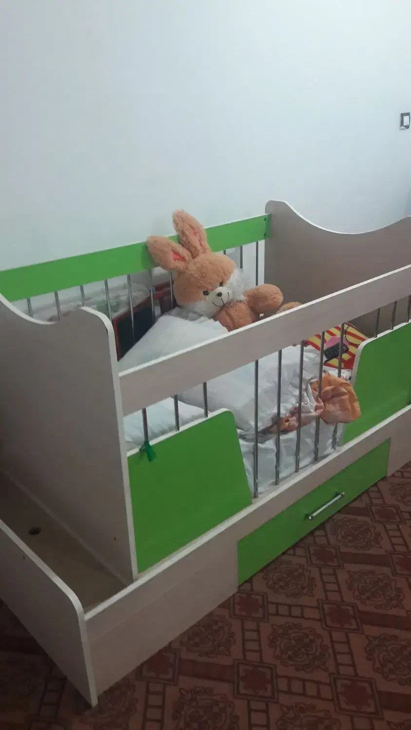 کمدوتخته خواب بچه|تخت و سرویس خواب|اسلامشهر, مظفریه|دیوار
