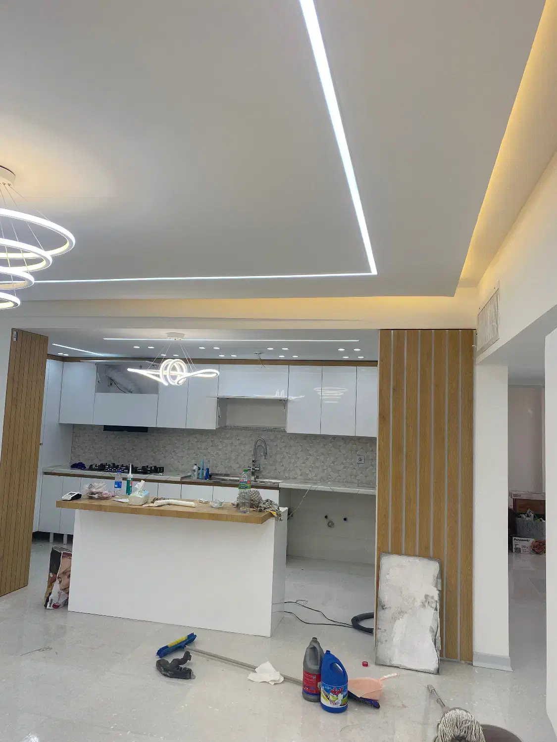 اجرای کناف نقاشی ‌‌برقکشی دامپا تایل|خدمات پیشه و مهارت|شیراز, شهرک برف فروشان|دیوار