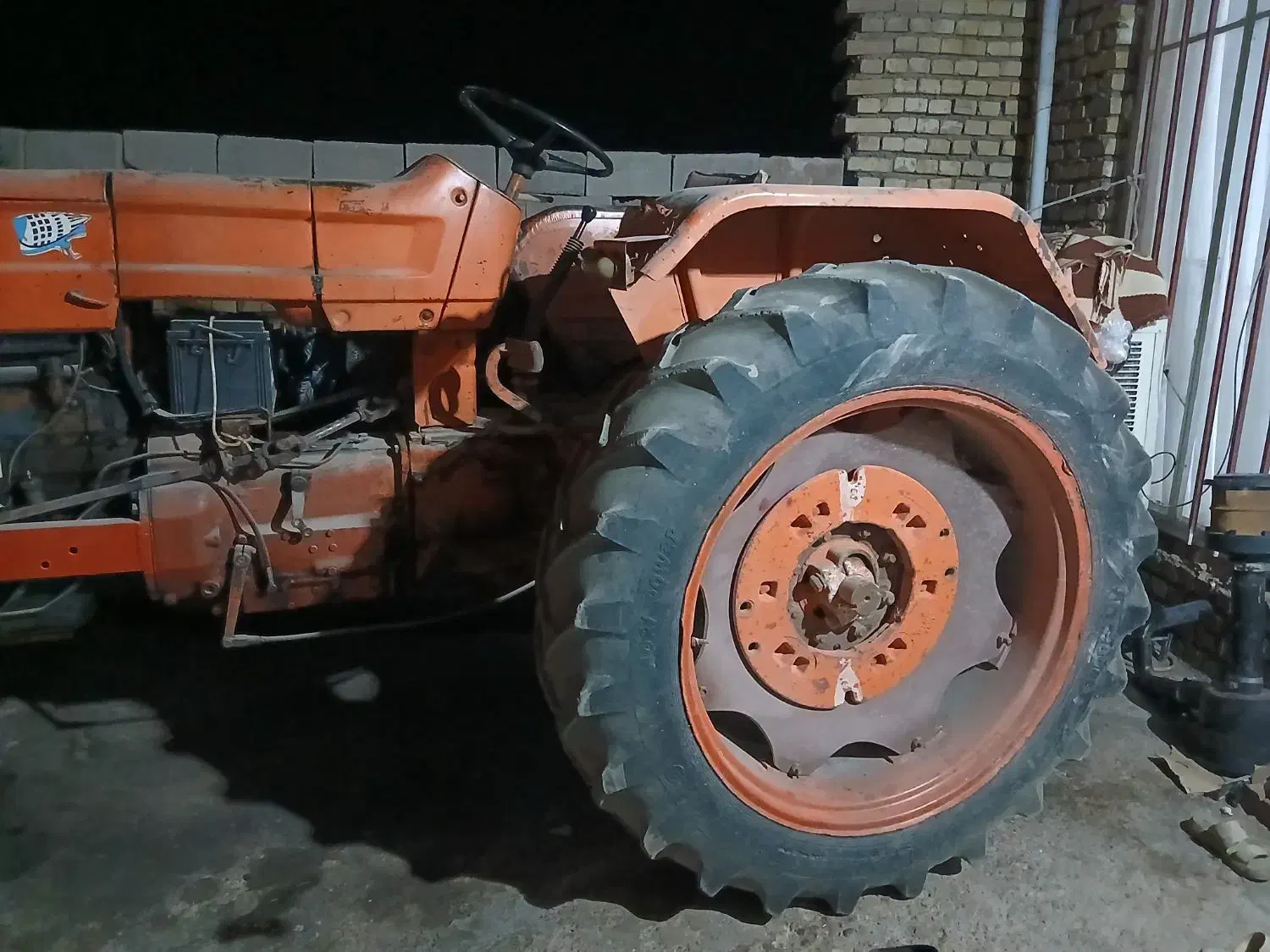 تراکتور رومانی اماده بکار|خودرو سنگین|حمیل, |دیوار