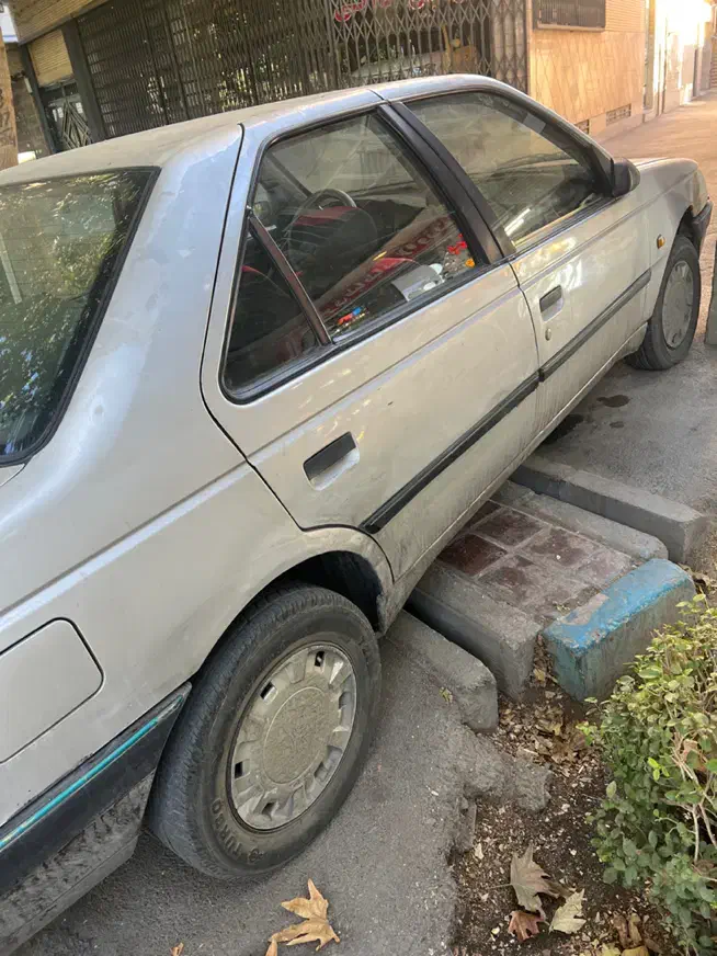 روا ۸۸ نقره ای عالی|خودرو سواری و وانت|اصفهان, احمدآباد|دیوار