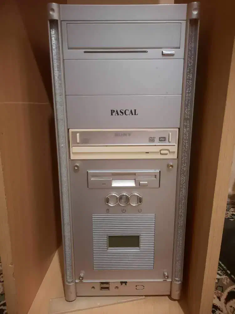 کامپیوتر خانگی|رایانه رومیزی|خرمآباد, |دیوار