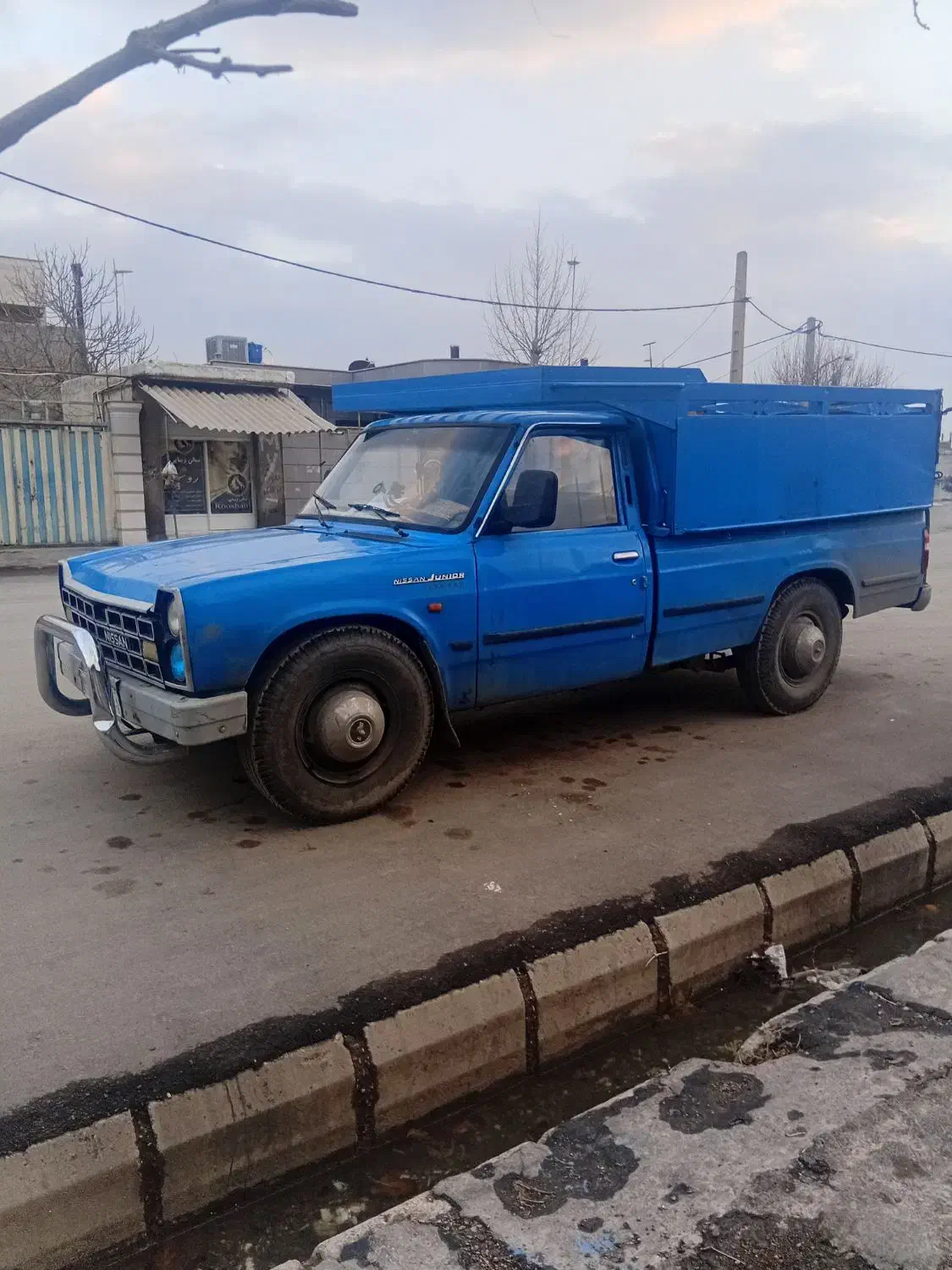 نیسان مدل مدل ۹۰|خودرو سواری و وانت|کوهدشت, |دیوار