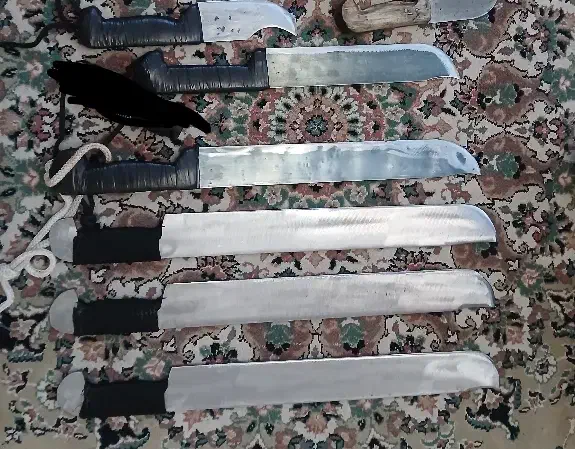 چاقو 50سانتی|کوهنوردی و کمپینگ|اصفهان, قائمیه|دیوار