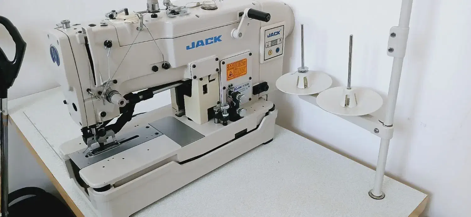 چرخ مادگی ودکمه|چرخ خیاطی و ریسندگی|اردبیل, |دیوار