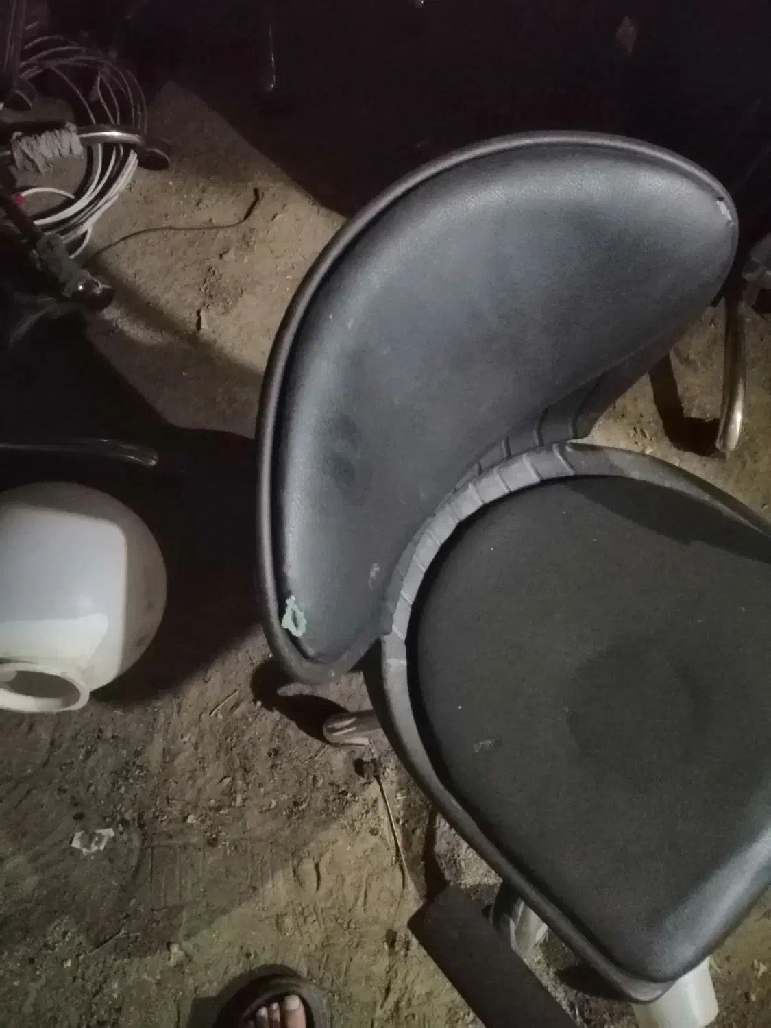 صندلی|صندلی و نیمکت|سبزوار, توحیدشهر|دیوار