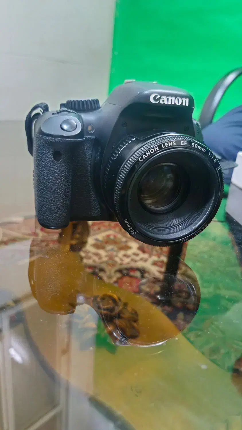 دوربین canon x4 550D همراه با لنز۱.۸ ۵۰mm|دوربین عکاسی و فیلمبرداری|قم, چهل درخت|دیوار