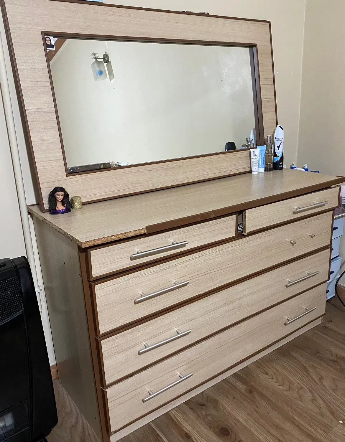 تخت|تخت و سرویس خواب|رشت, لاکانی|دیوار