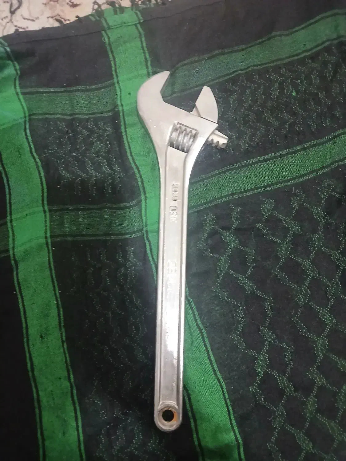 ۲عدد آچار فرانسه سایز بزرگ|ابزارآلات|قرچک, پویینک|دیوار